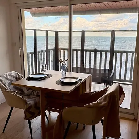 Le Panorama, Confortable - Acces Direct A La Bernières-sur-Mer